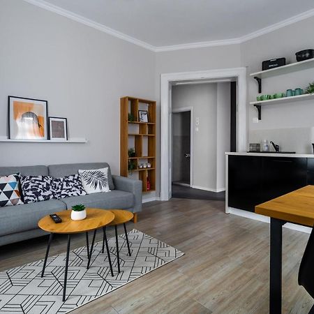 Boutique 2-Bedroom Apartment In โซเฟีย ภายนอก รูปภาพ