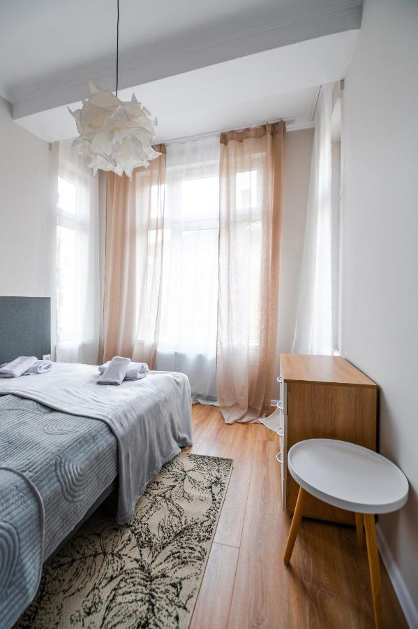 Boutique 2-Bedroom Apartment In โซเฟีย ภายนอก รูปภาพ